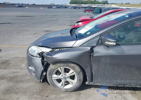 2013 Ford Focus Se z USA, uszkodzony, nr VIN 1FADP3K26DL341894